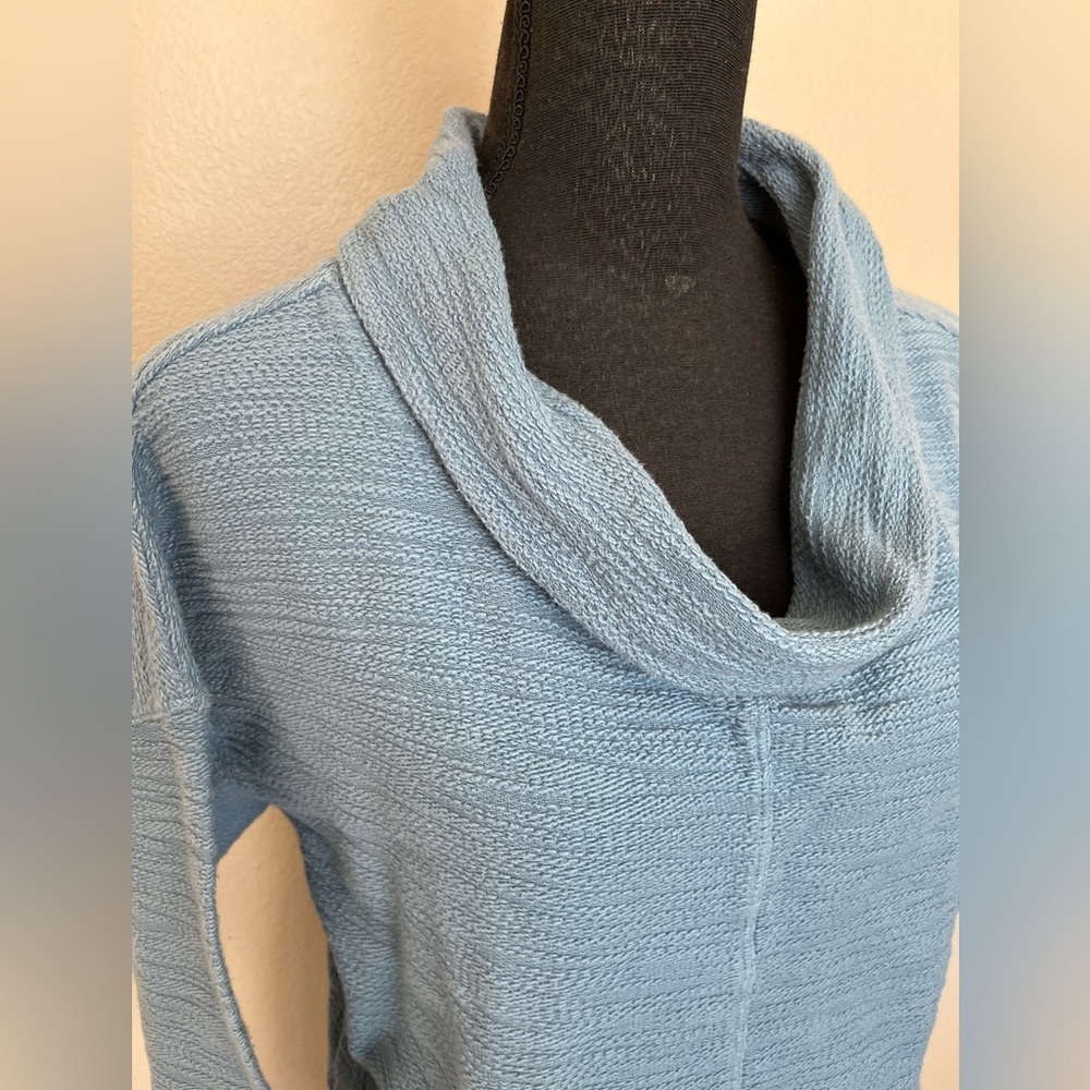 Christopher & banks textured blue half sleeve pull over cowl neck top - Picture 2 of 9